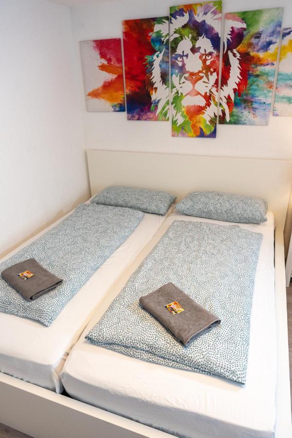 #3 Bequemes Zimmer Mit Pool Und Garten Memmingen Eksteriør bilde