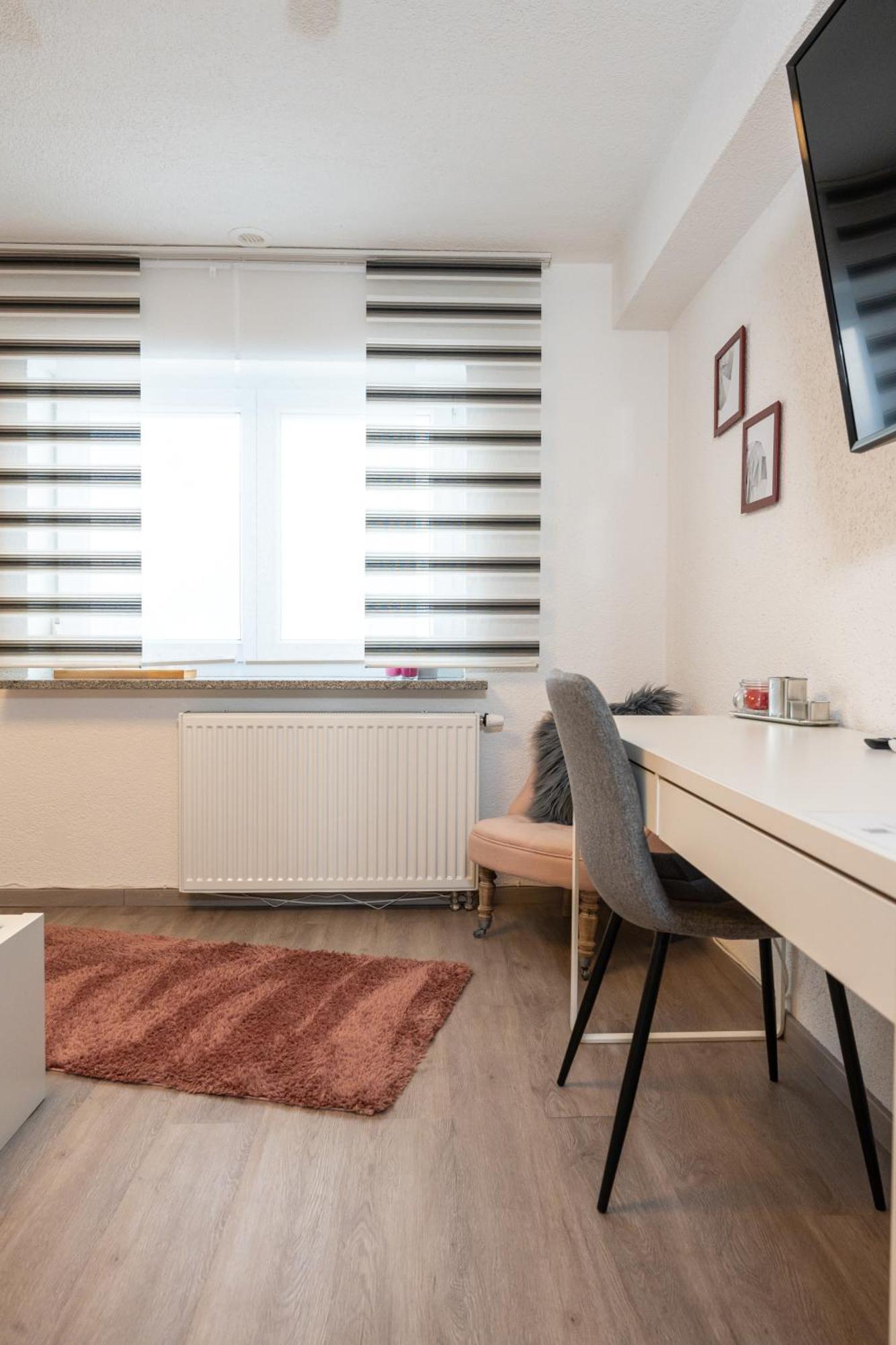 #3 Bequemes Zimmer Mit Pool Und Garten Memmingen Eksteriør bilde