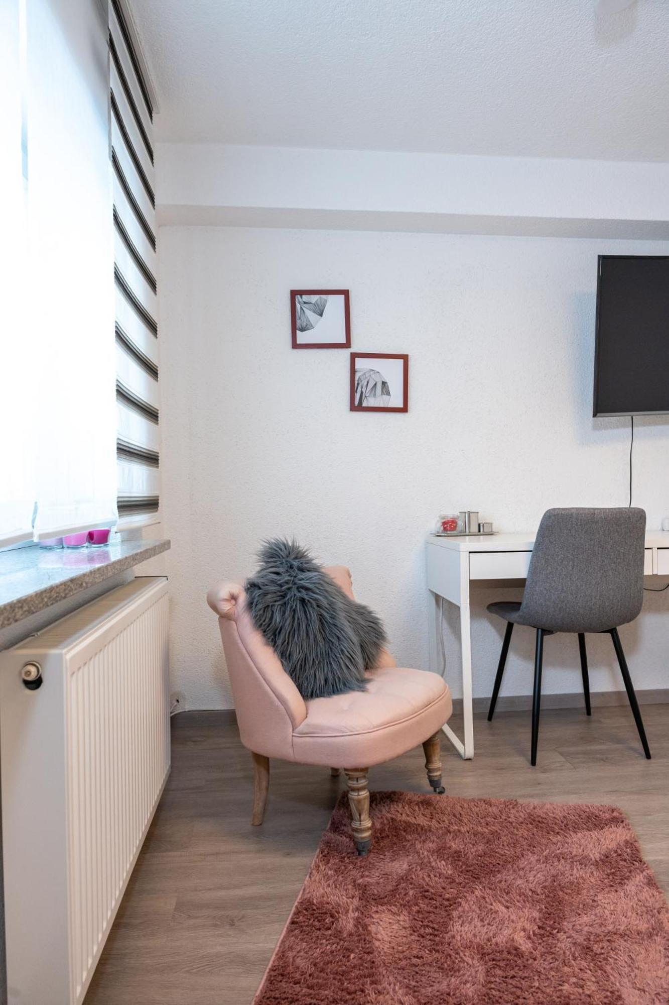 #3 Bequemes Zimmer Mit Pool Und Garten Memmingen Eksteriør bilde